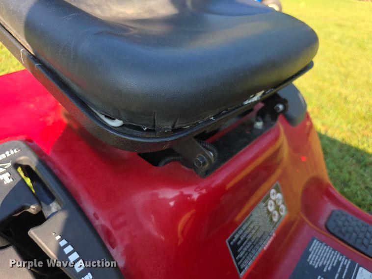 image for item DZ6143 2004 Craftsman DLT3000 lawn mower