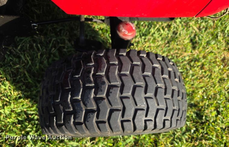 image for item DZ6143 2004 Craftsman DLT3000 lawn mower