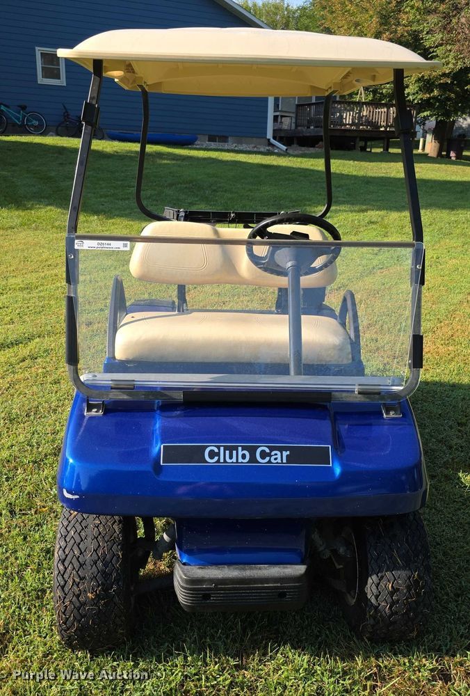 image for item DZ6144 2001 Club Car golf cart