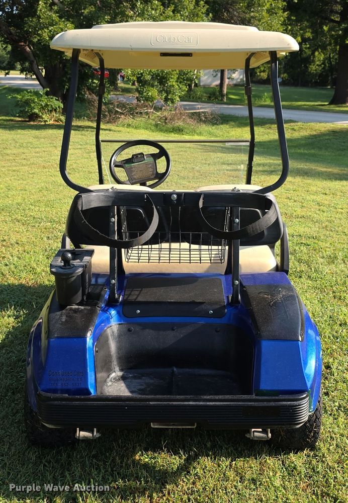 image for item DZ6144 2001 Club Car golf cart