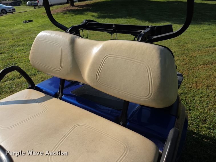image for item DZ6144 2001 Club Car golf cart