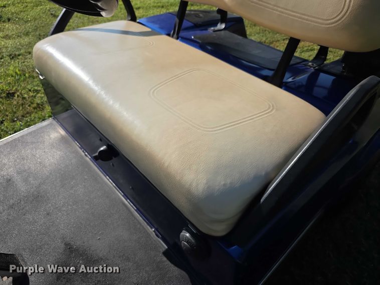 image for item DZ6144 2001 Club Car golf cart