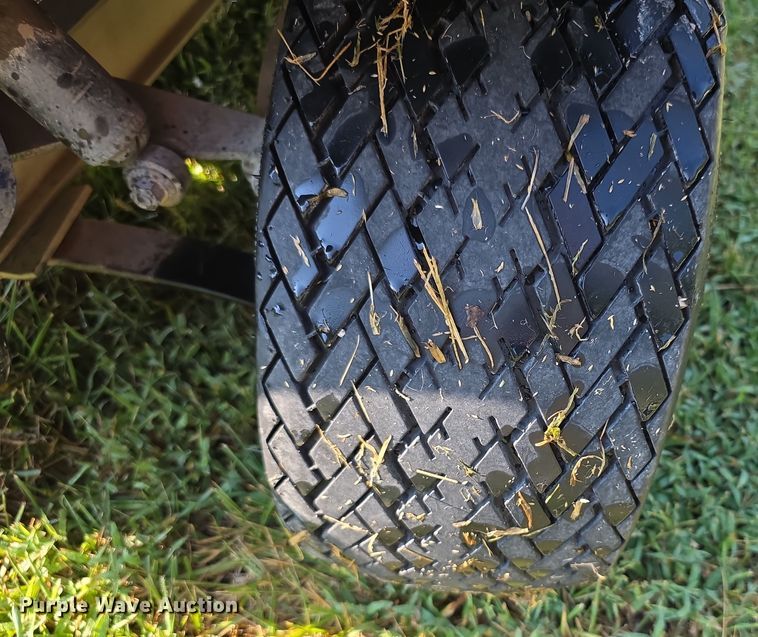 image for item DZ6144 2001 Club Car golf cart