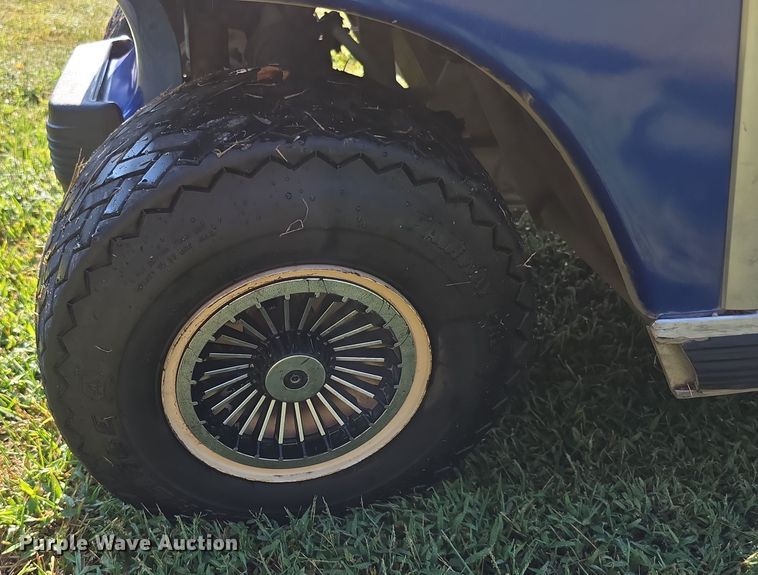 image for item DZ6144 2001 Club Car golf cart