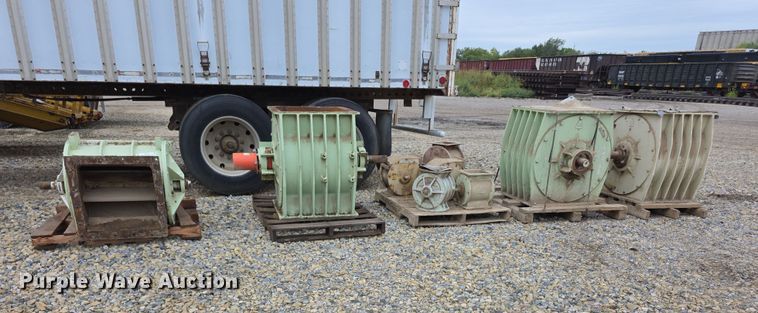 image for item DZ6146 (9) Kice blowers