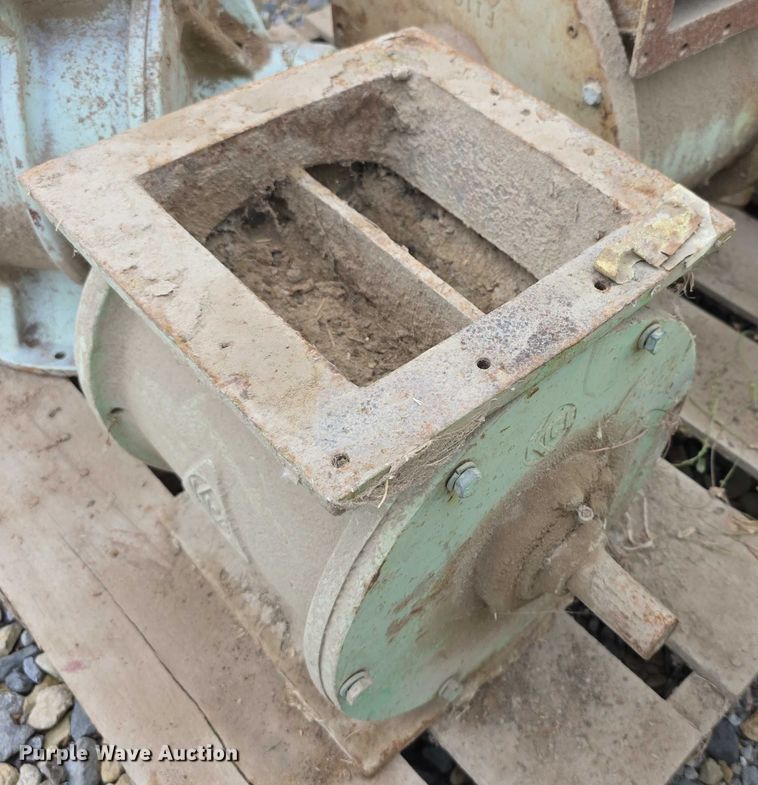 image for item DZ6146 (9) Kice blowers