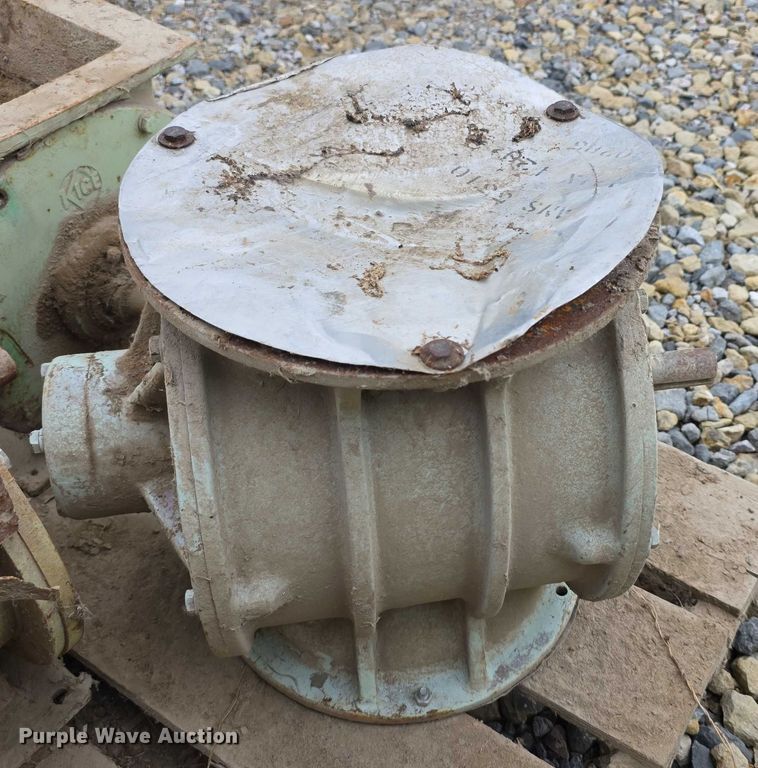 image for item DZ6146 (9) Kice blowers