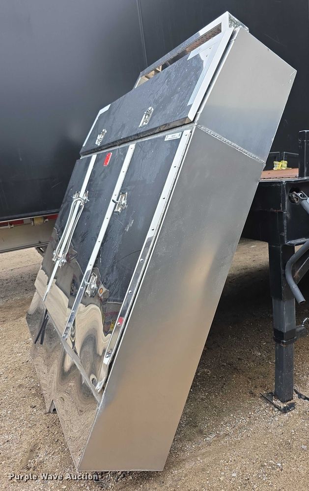 image for item DZ6153 Brunner cab rack