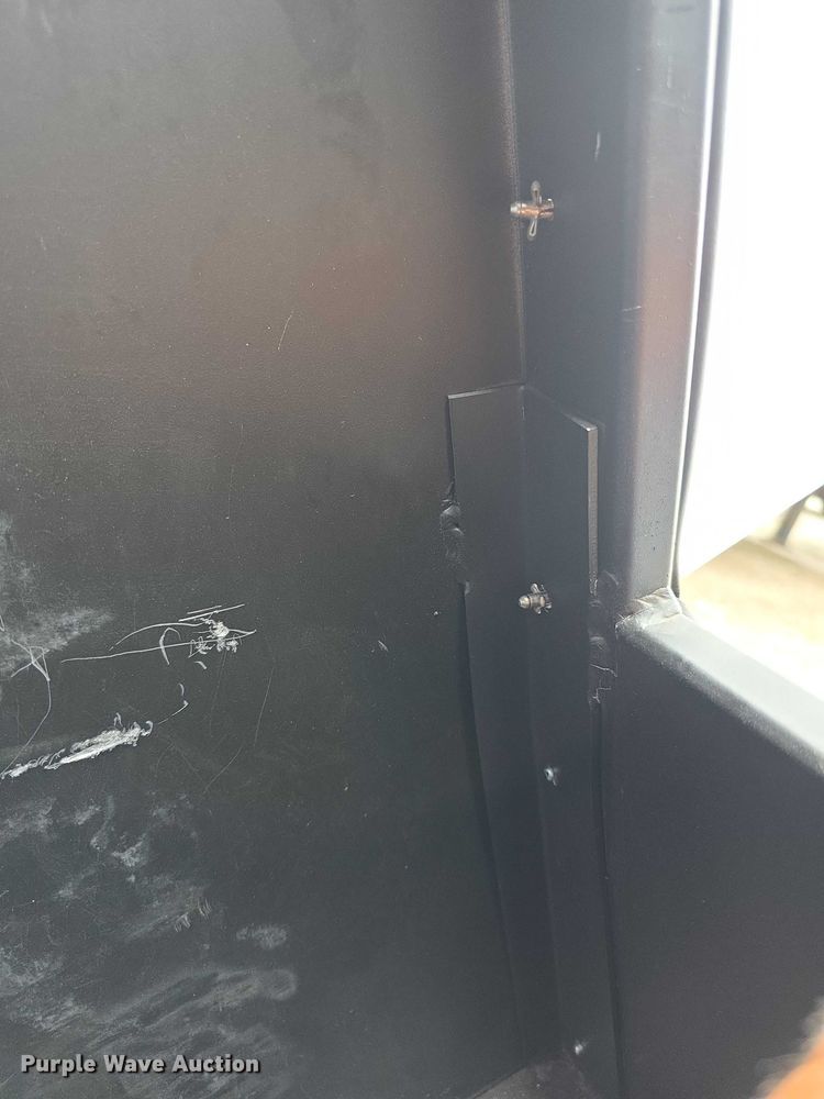 image for item DZ6153 Brunner cab rack