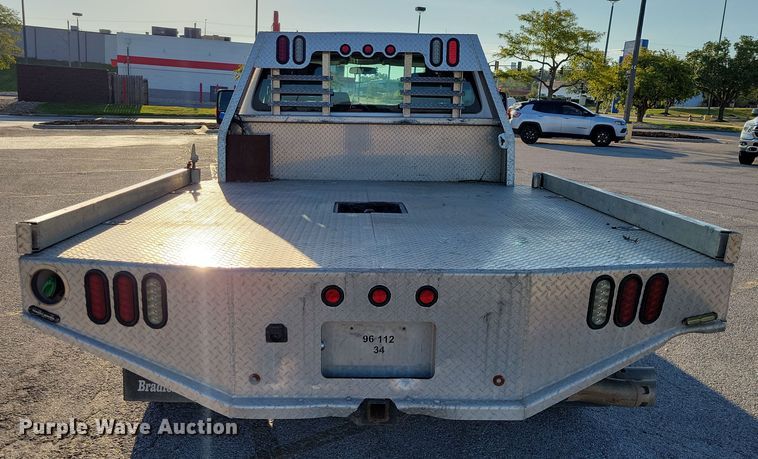 image for item DZ6482 2013 Ford F350 Super Duty SuperCab flatbed pickup truck