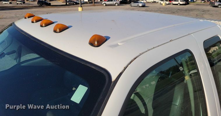 image for item DZ6482 2013 Ford F350 Super Duty SuperCab flatbed pickup truck