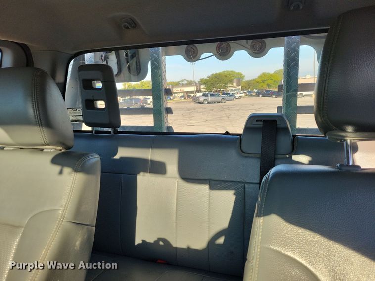 image for item DZ6482 2013 Ford F350 Super Duty SuperCab flatbed pickup truck