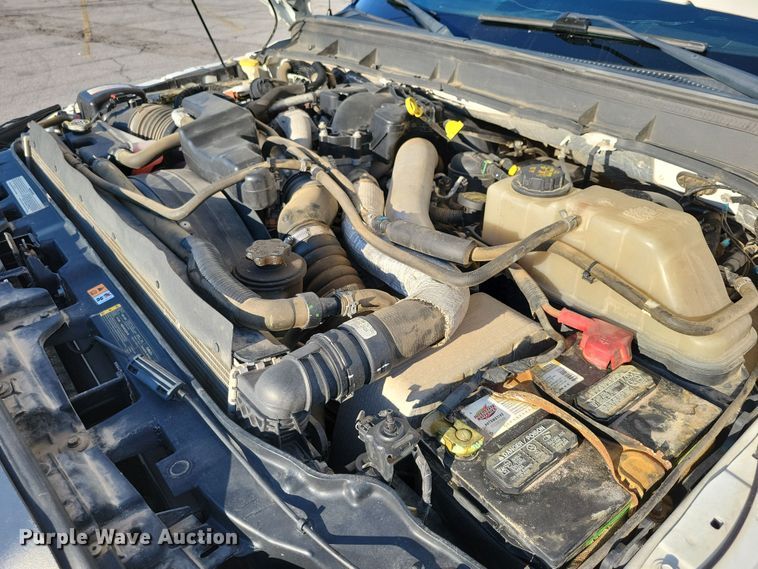 image for item DZ6482 2013 Ford F350 Super Duty SuperCab flatbed pickup truck