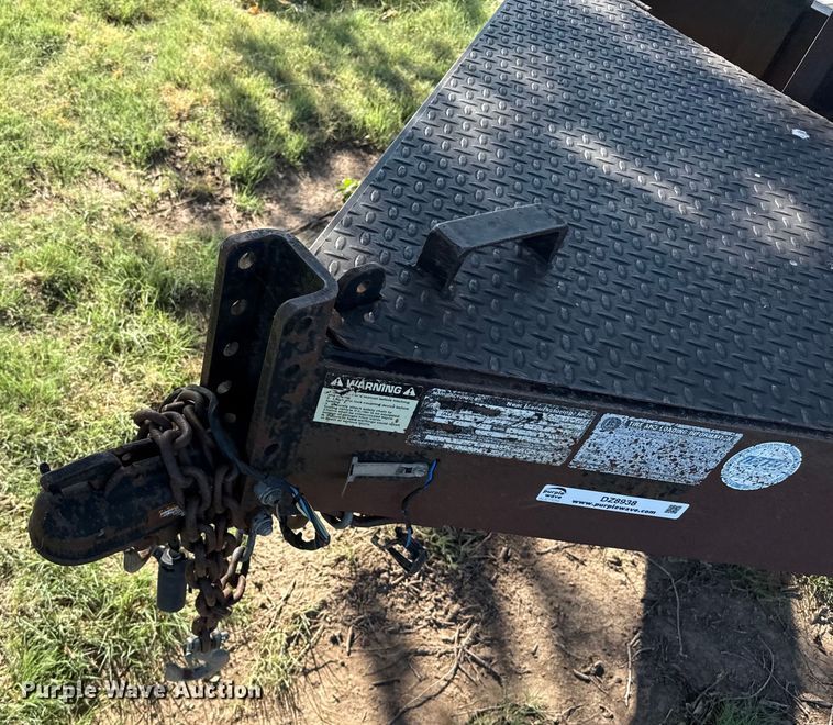 image for item DZ8938 2011 Neal tilt deck equipment trailer