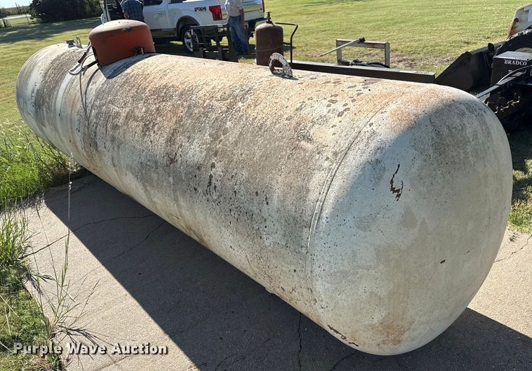 image for item DZ8941 Propane tank