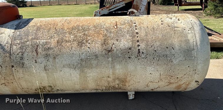 image for item DZ8941 Propane tank