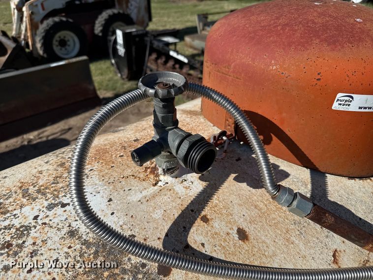 image for item DZ8941 Propane tank