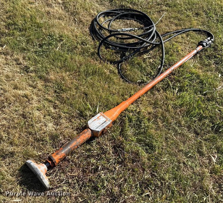 image for item DZ8942 Hydraulic post hole tamper