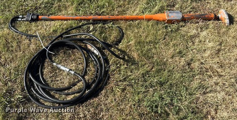 image for item DZ8942 Hydraulic post hole tamper