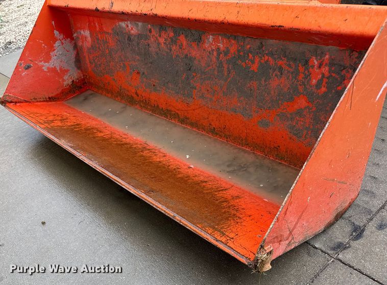 image for item DZ8951 2013 Kubota B3350 MFWD tractor