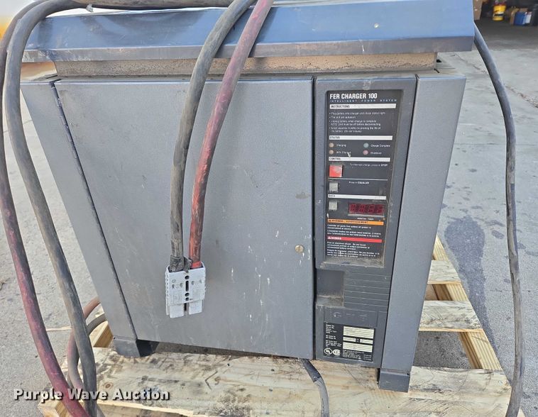 image for item EB1018 Crown PE4500-60 pallet jack