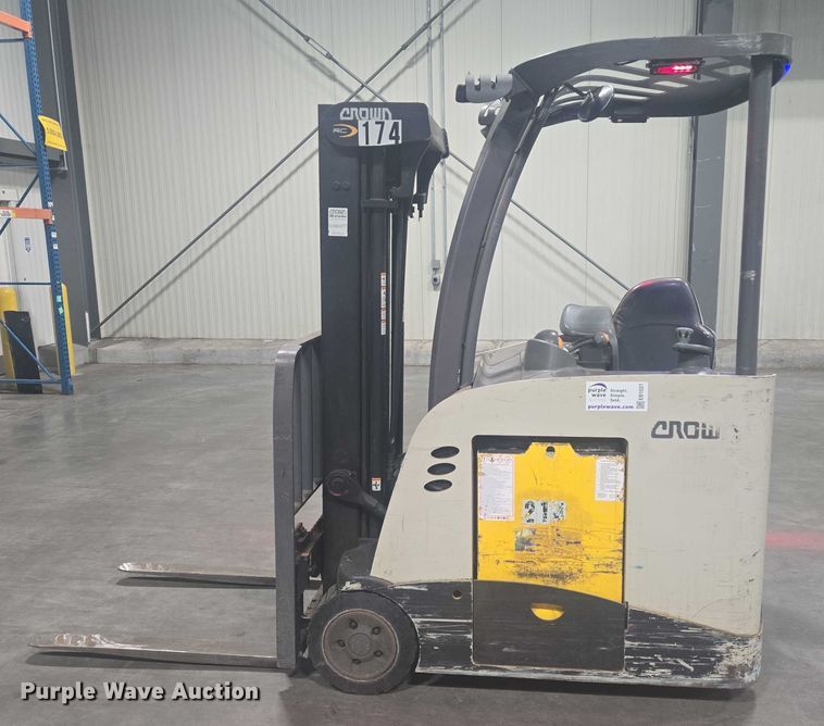 image for item EB1021 Crown RC5545-40 forklift