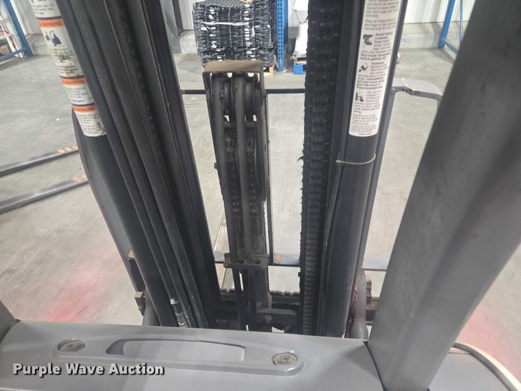 image for item EB1021 Crown RC5545-40 forklift