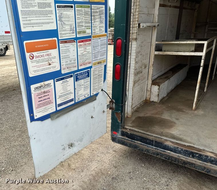 image for item EB2908 2007 Pace V0717TA2 enclosed cargo trailer