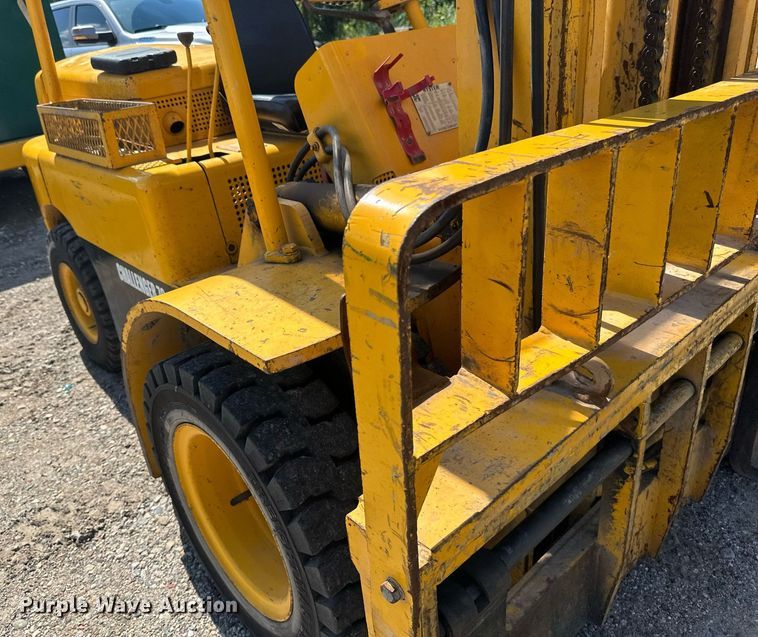 image for item EB2914 Hyster H70C forklift