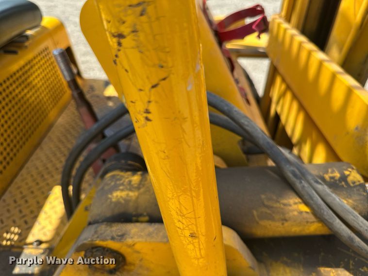 image for item EB2914 Hyster H70C forklift