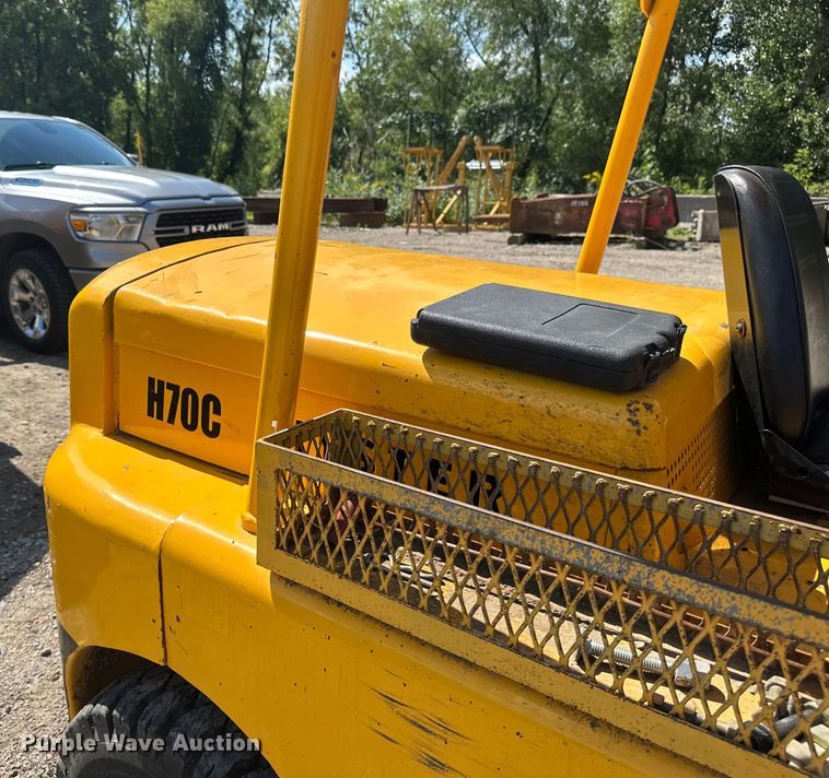image for item EB2914 Hyster H70C forklift