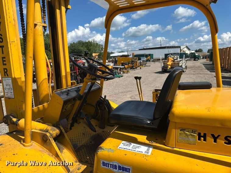 image for item EB2914 Hyster H70C forklift