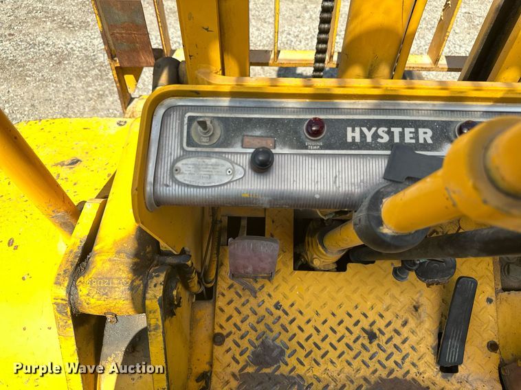 image for item EB2914 Hyster H70C forklift
