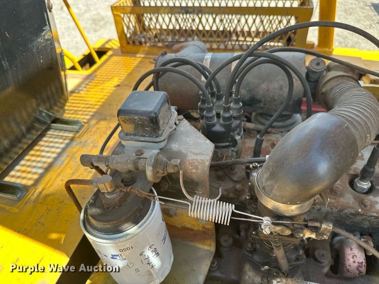 image for item EB2914 Hyster H70C forklift