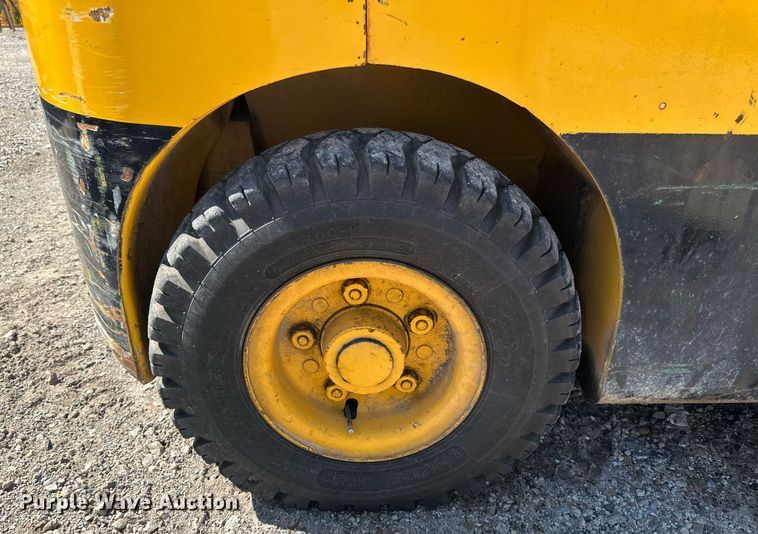 image for item EB2914 Hyster H70C forklift