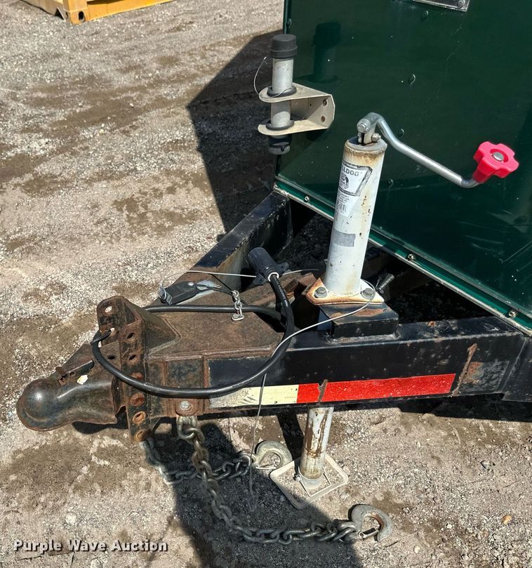 image for item EB2919 1995 Tailwind enclosed cargo trailer