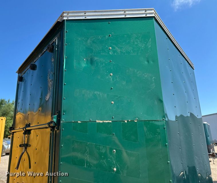 image for item EB2919 1995 Tailwind enclosed cargo trailer