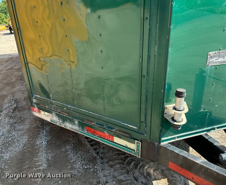 image for item EB2919 1995 Tailwind enclosed cargo trailer