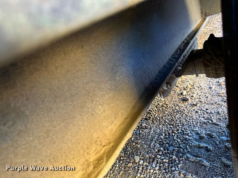 image for item EB2919 1995 Tailwind enclosed cargo trailer