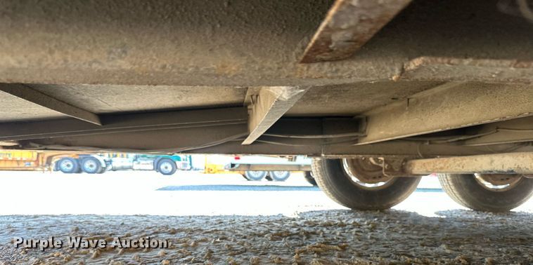 image for item EB2919 1995 Tailwind enclosed cargo trailer