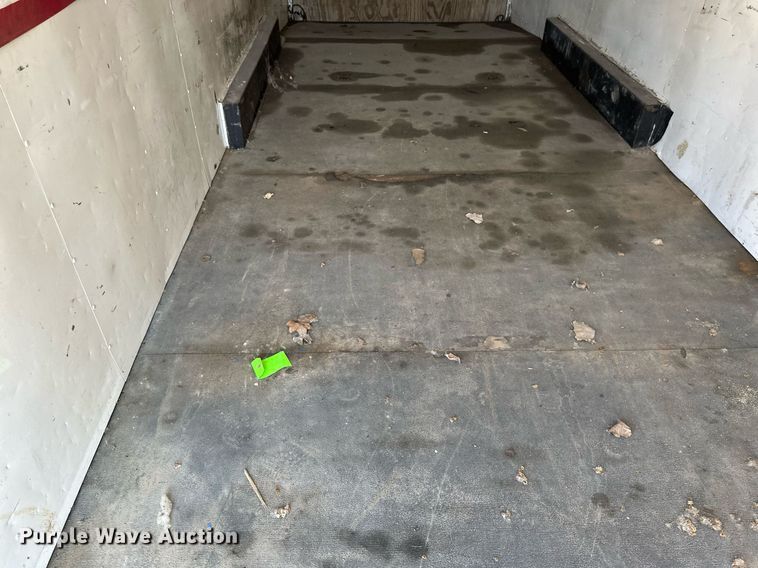 image for item EB2919 1995 Tailwind enclosed cargo trailer