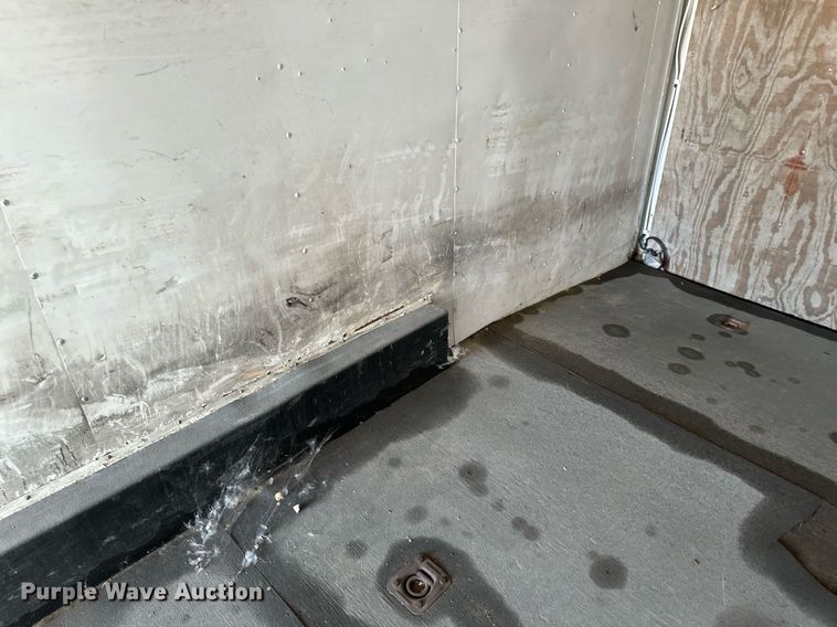 image for item EB2919 1995 Tailwind enclosed cargo trailer