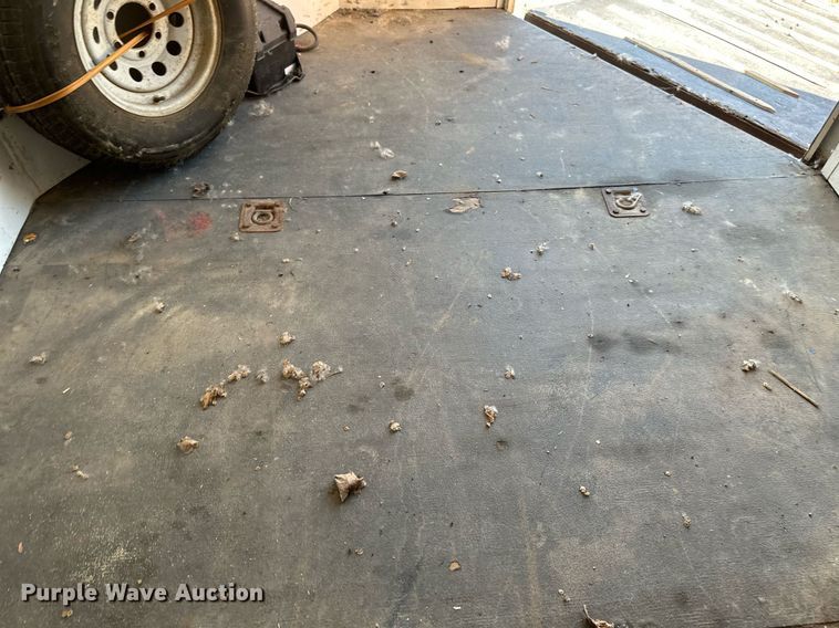 image for item EB2919 1995 Tailwind enclosed cargo trailer