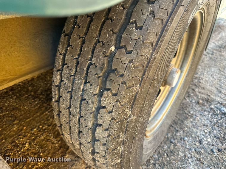 image for item EB2919 1995 Tailwind enclosed cargo trailer