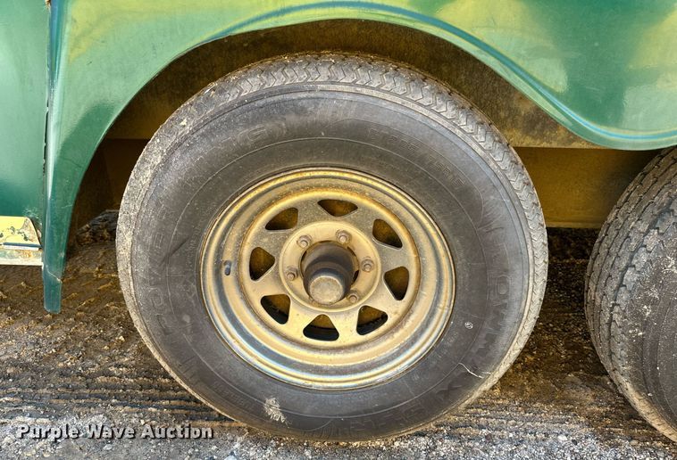 image for item EB2919 1995 Tailwind enclosed cargo trailer