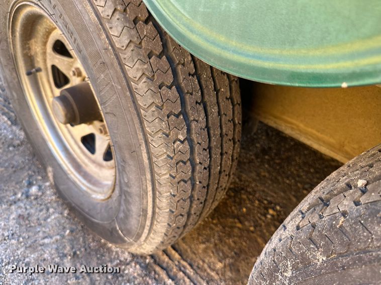 image for item EB2919 1995 Tailwind enclosed cargo trailer