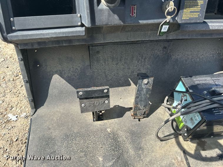 image for item EB2921 Par car Columbia golf cart