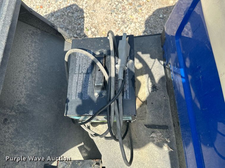 image for item EB2921 Par car Columbia golf cart