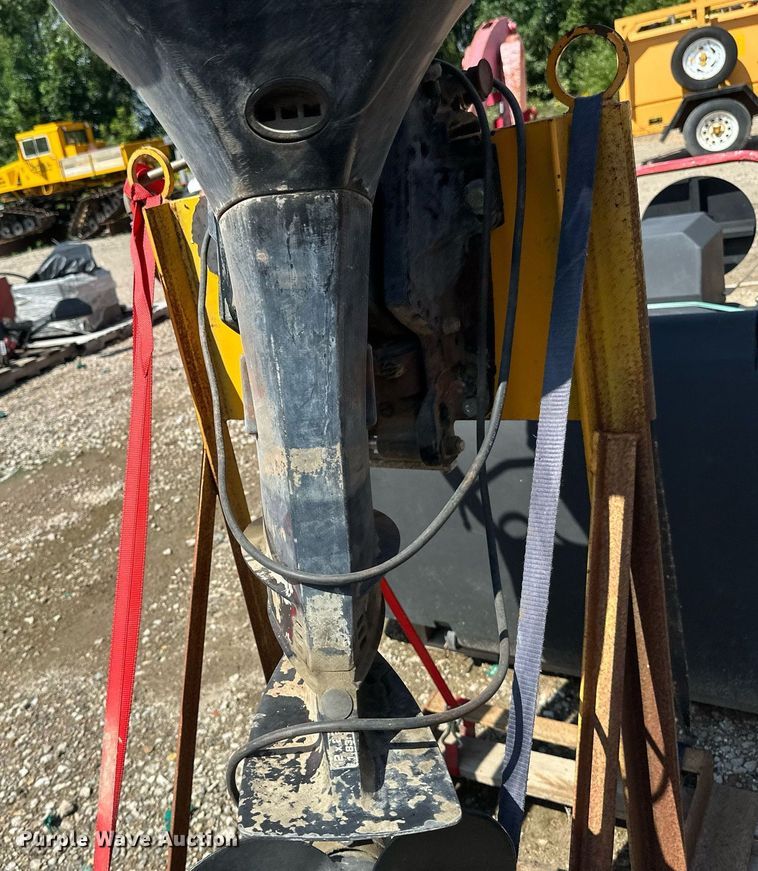 image for item EB2927 Mercury boat engine