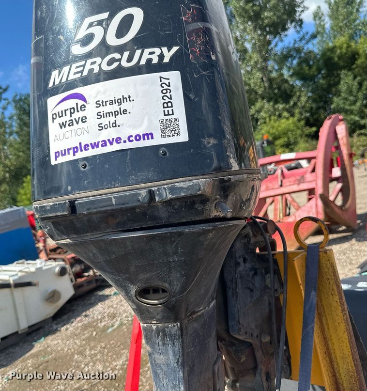 image for item EB2927 Mercury boat engine